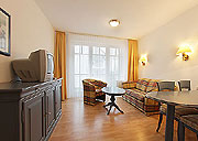 Das gem&uuml;tliche Wohnzimmer der Ferienwohnung in Binz auf R&uuml;gen